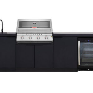 CLASSIC kitchen paired with the BeefEater 7000C Series