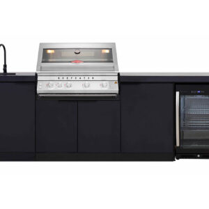 CLASSIC kitchen paired with the BeefEater 7000P Series